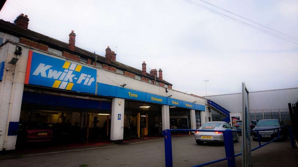 Kwik Fit Walthamstow in 210 Billet Rd, Walthamstow, London E17 5DN, UK