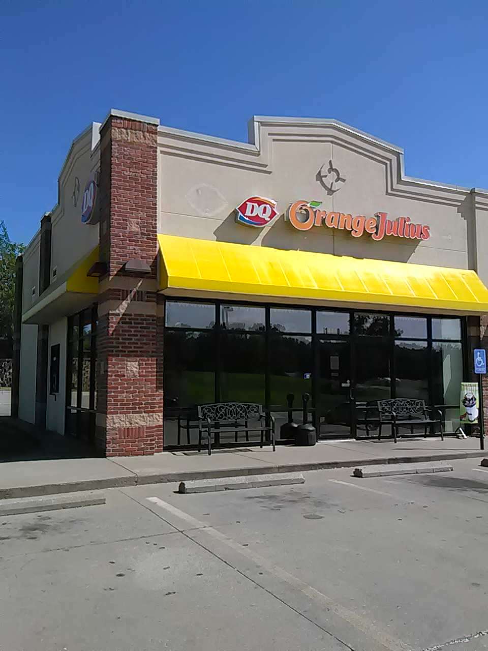 Dairy Queen (Treat) | 14420 E Highway 40, Kansas City, MO 64136 | Phone: (816) 478-8060