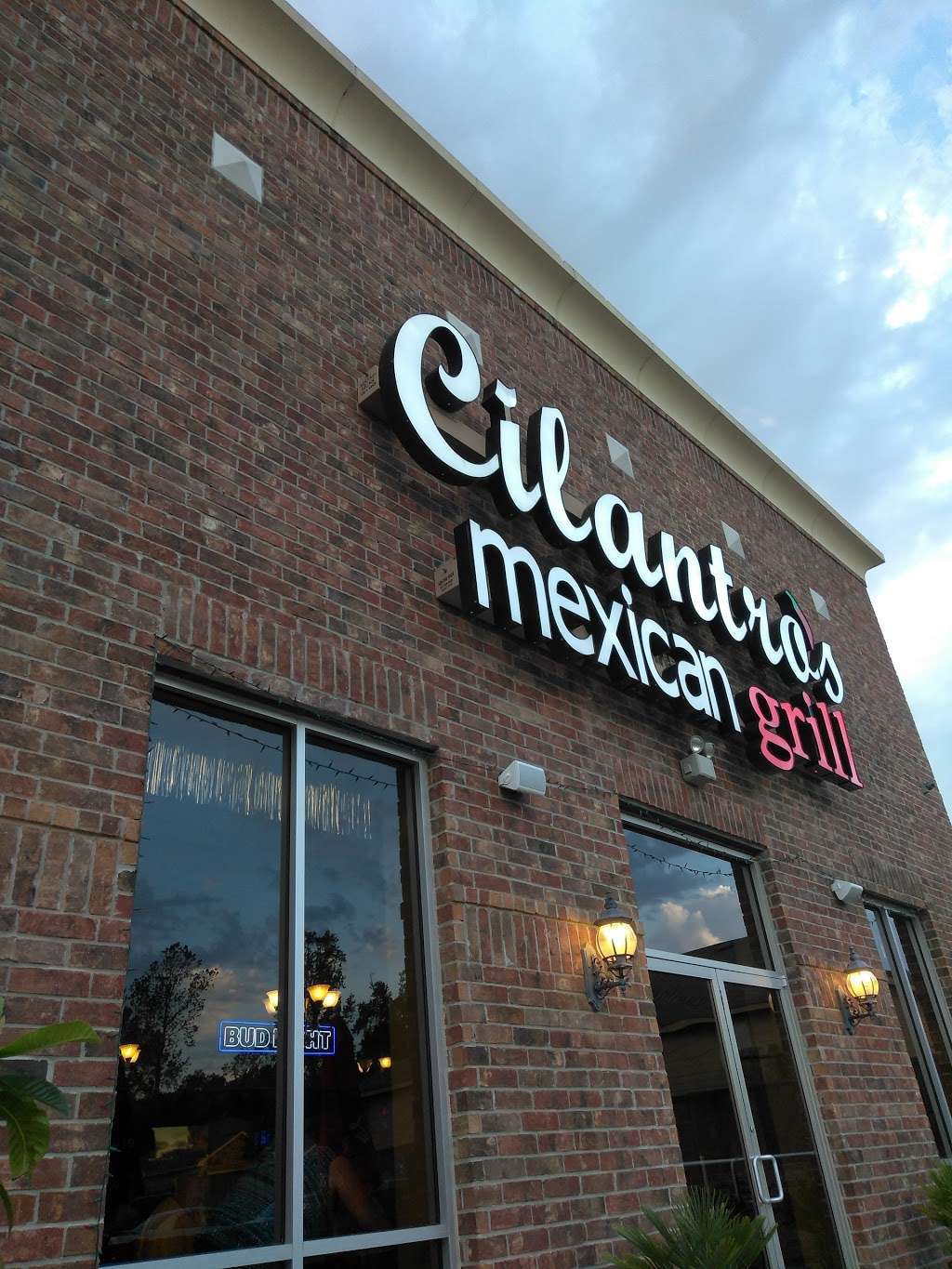 Cilantro’s Mexican Grill | 12501 Canyon Falls Boulevard, Willis, TX 77318, USA | Phone: (936) 856-6200