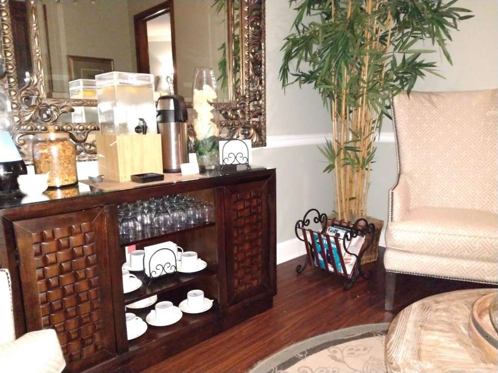 The Woodhouse Day Spa - Carmel | 2182 E 116th St, Carmel, IN 46032, USA | Phone: (317) 706-1300