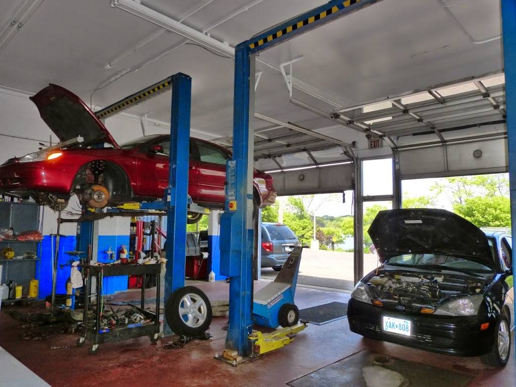 Carlson Auto of Maplewood | 275 Century Ave N, Maplewood, MN 55119, USA | Phone: (651) 578-0885