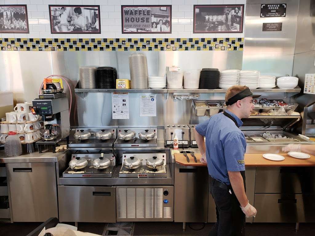 Waffle House | 103 Keyes Ferry Rd, Charles Town, WV 25414, USA | Phone: (304) 268-5547