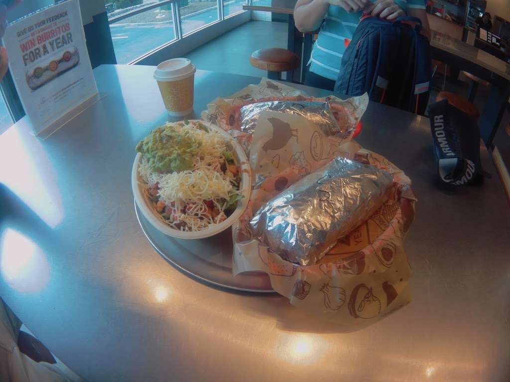 Chipotle Mexican Grill | 12 Lawrence St, Dobbs Ferry, NY 10522 | Phone: (914) 693-8135