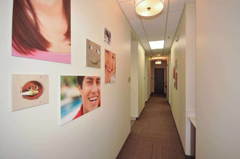 League City Smiles Dentistry | 2555 E League City Pkwy Ste 160, League City, TX 77573 | Phone: (713) 346-9997