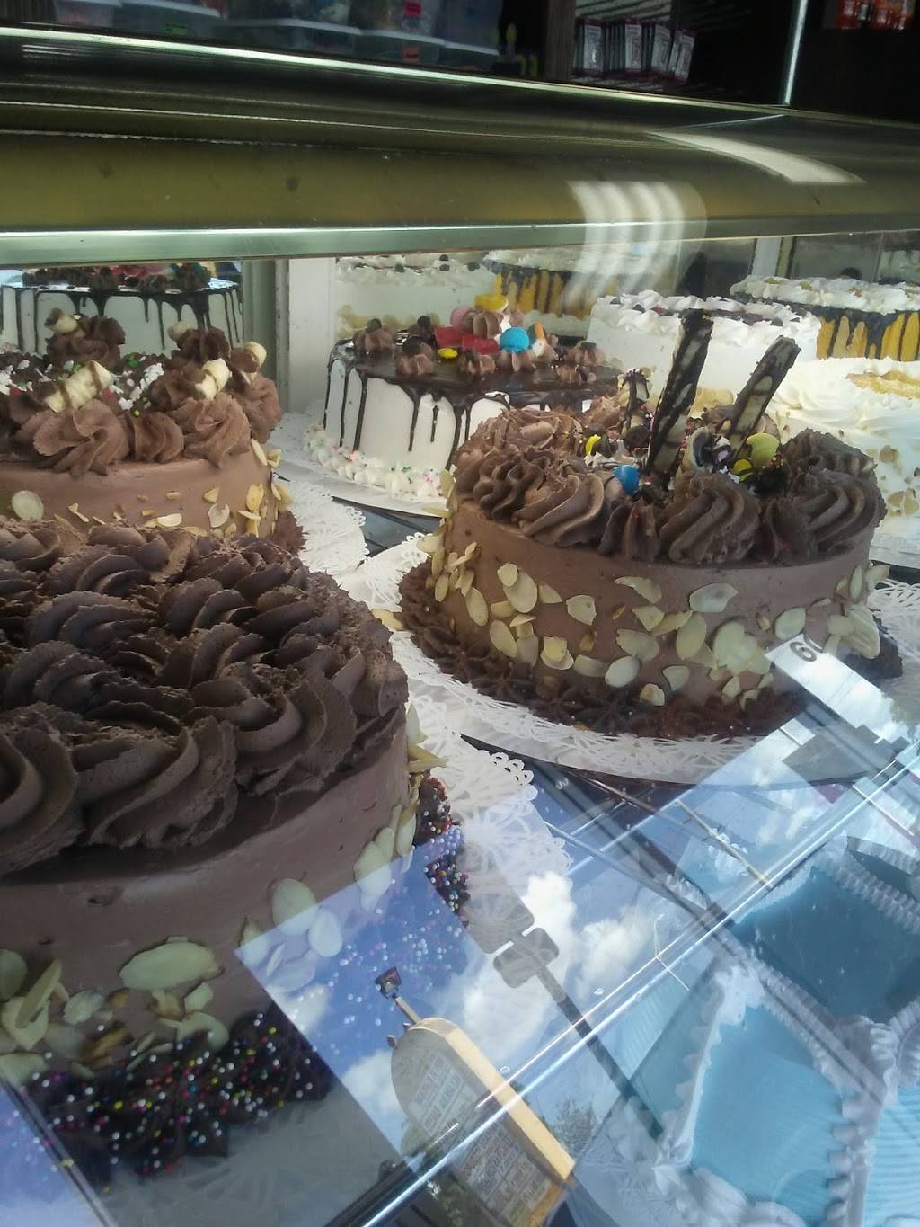 Las Delicias Bakery | 610 E 9th St, Hialeah, FL 33010, USA | Phone: (305) 887-3555