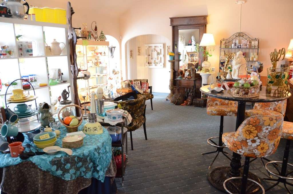 Vintage Treasures | 507 W Exchange St, Crete, IL 60417 | Phone: (708) 672-7090