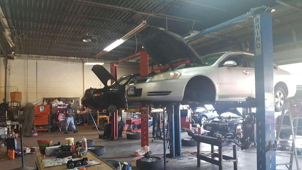 USA Auto Repair | 3503 S Gevers St, San Antonio, TX 78210, USA | Phone: (210) 862-2823