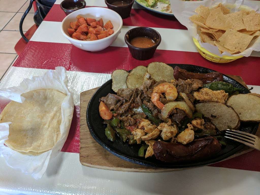 Sierra Madre Taco Co. Mexican Restaurant | 12617 Louetta Rd #216, Cypress, TX 77429 | Phone: (832) 559-1677
