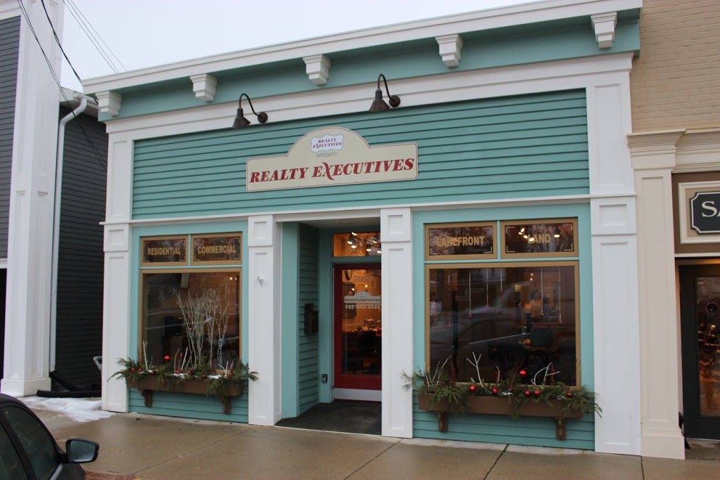Realty Executives Integrity | 2887 Main St, East Troy, WI 53120 | Phone: (262) 642-3363