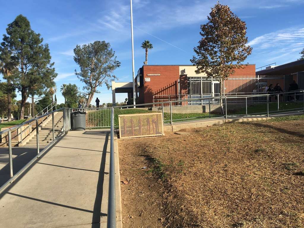 Letha Raney Intermediate School | 1010 Citron St, Corona, CA 92882, USA | Phone: (951) 736-3221