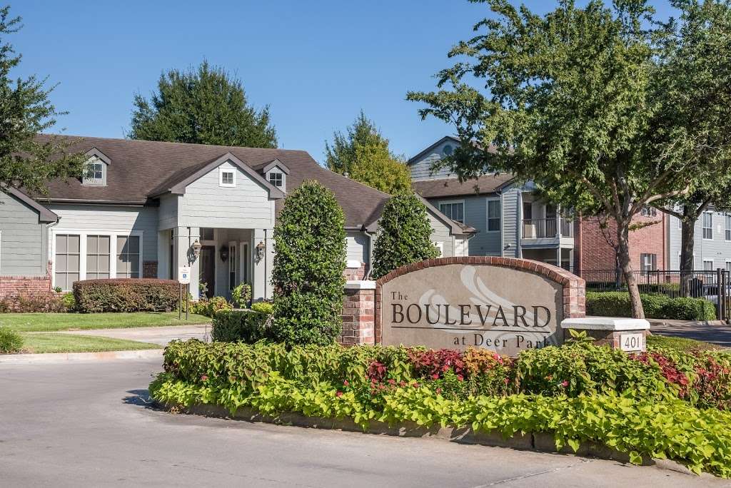 Boulevard at Deer Park | 401 W Pasadena Blvd, Deer Park, TX 77536, USA | Phone: (281) 715-1000