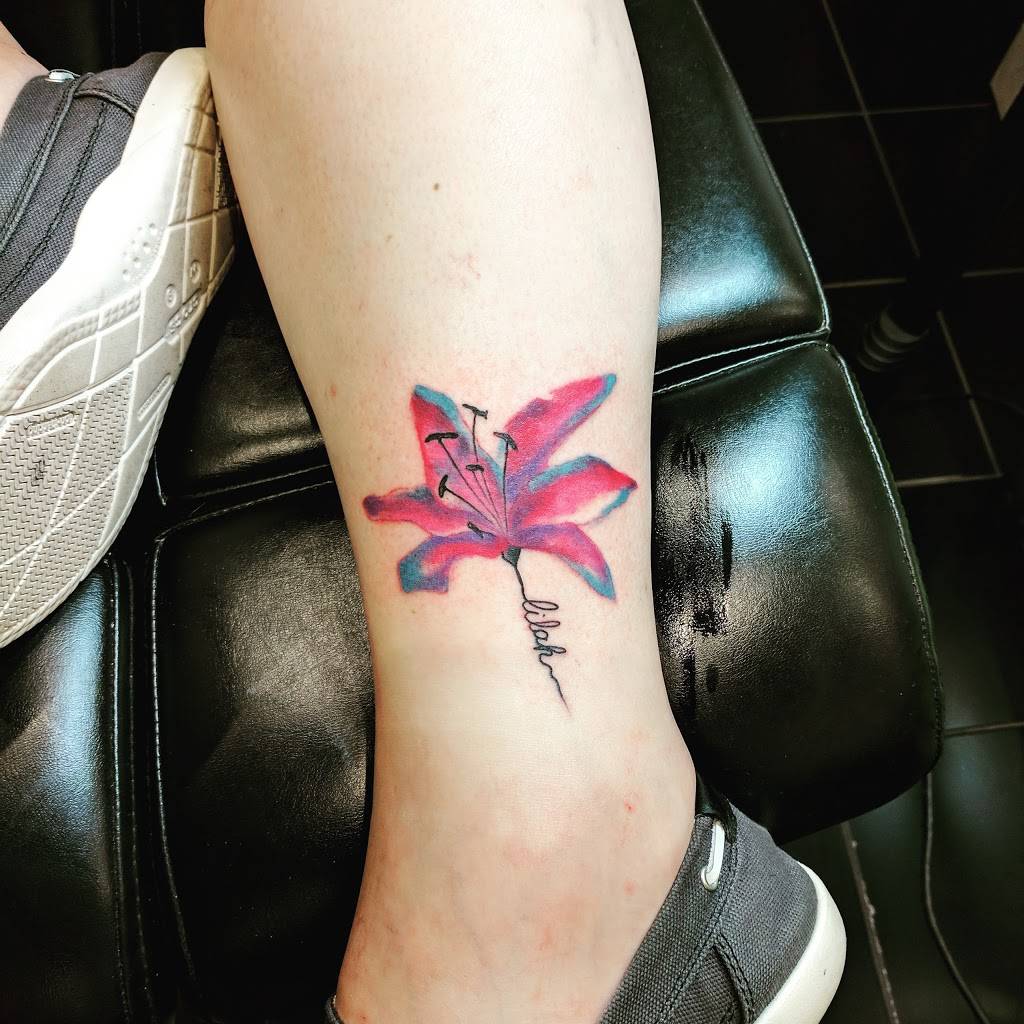 Under My Skin Tattoos | 73 Memorial Pkwy, Atlantic Highlands, NJ 07716, USA | Phone: (732) 872-4092