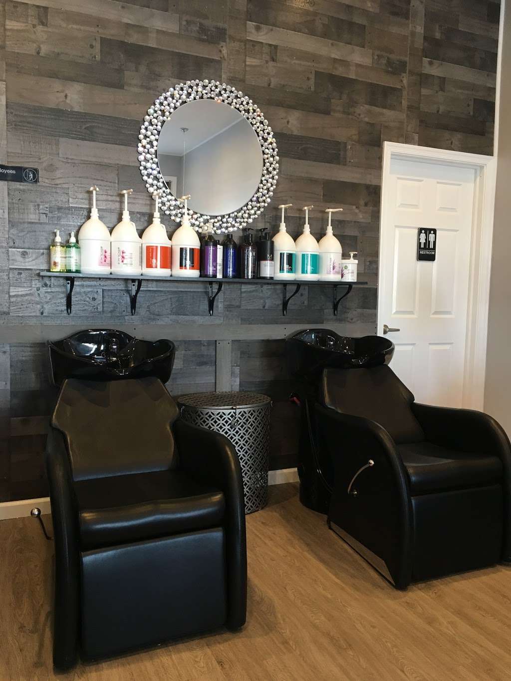 Isabella Hair Studio | 1627 Haines Rd, Levittown, PA 19055, USA | Phone: (215) 486-5501