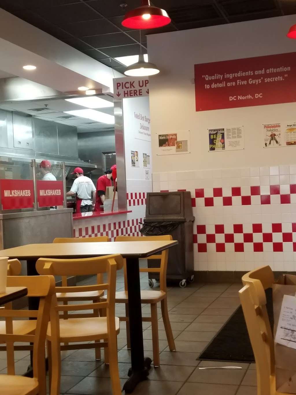 Five Guys | 136 Lantana Dr, Hockessin, DE 19707, USA | Phone: (302) 239-1250