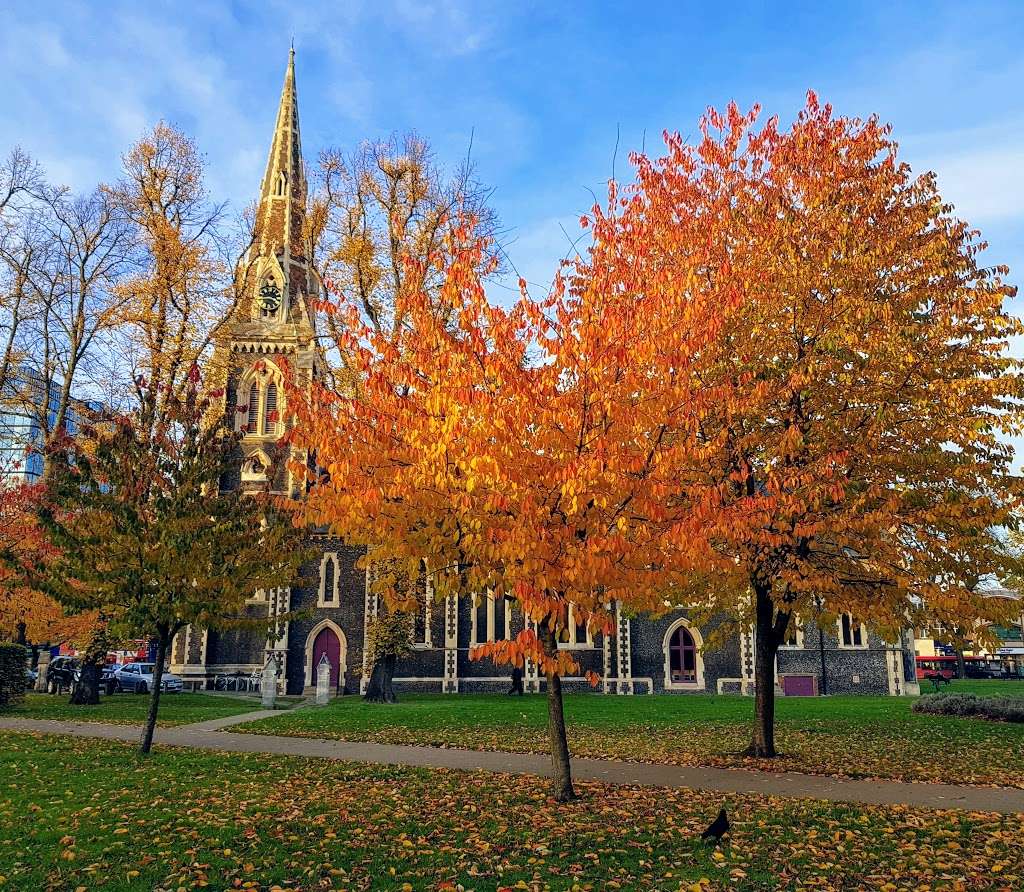 Christ Church Turnham Green | Town Hall Ave, Chiswick, London W4 5DT, UK | Phone: 020 8995 7381