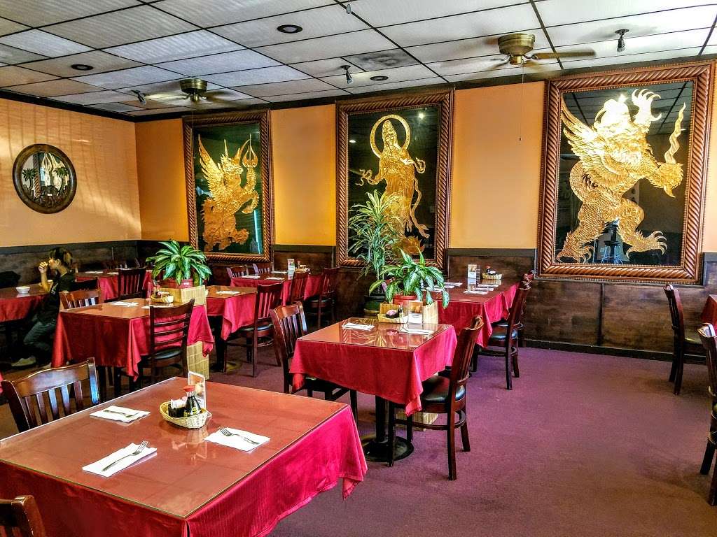 Dome Pochana - Thai Family Restaurant | 13191 Gladstone Ave, Sylmar, CA 91342, USA | Phone: (818) 362-7864