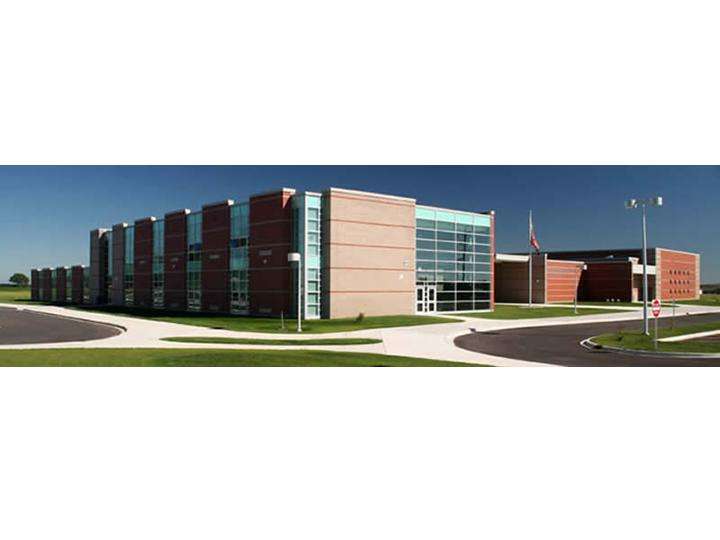 Beecher Junior High School | 101 E Church Rd, Beecher, IL 60401, USA | Phone: (708) 946-3412