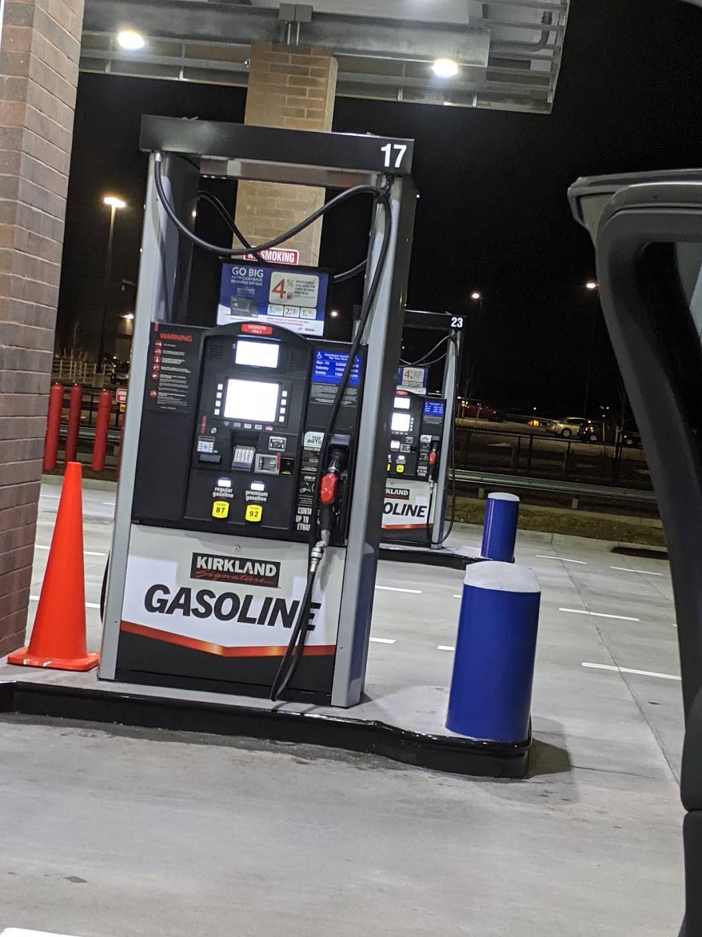 Costco Gasoline | 995 Blue Gentian Road EAGAN, St Paul, MN 55121 | Phone: (612) 439-8060