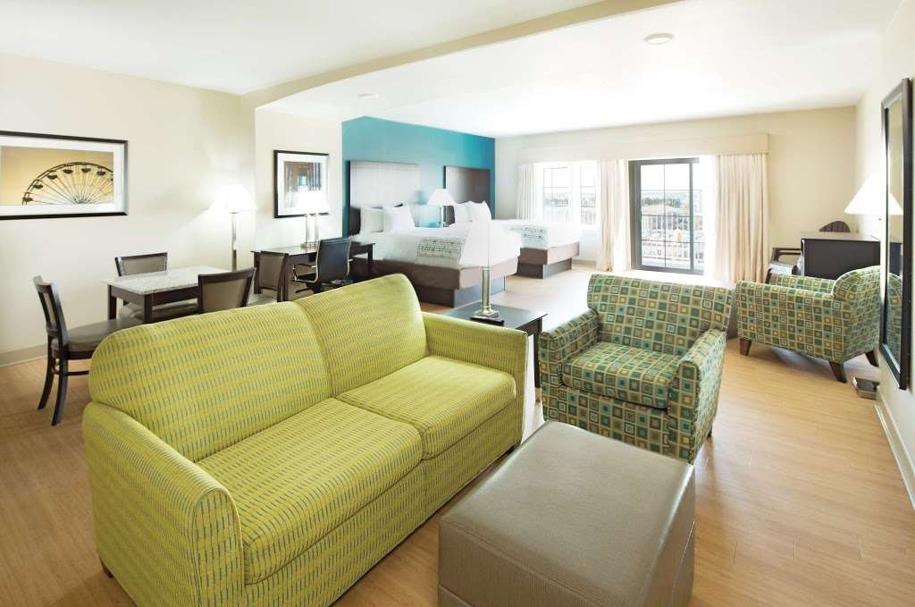 La Quinta Inn & Suites by Wyndham Ocean City | 106 32nd St, Ocean City, MD 21842, USA | Phone: (410) 289-5762