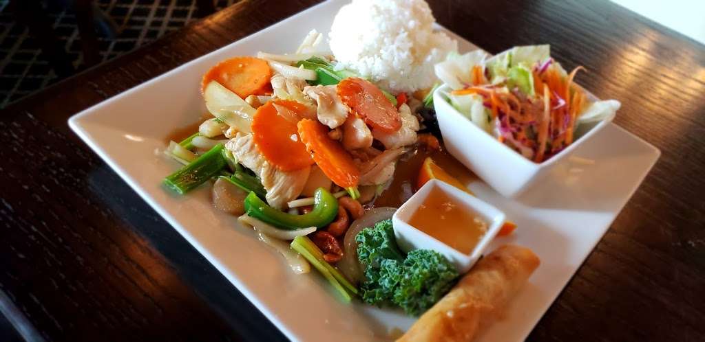 Thai Select Restaurant | 6579 Whitestown Pkwy, Zionsville, IN 46077 | Phone: (317) 769-0767