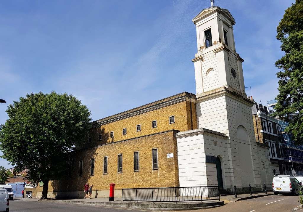 St Thomas Church, Clapton Common | 1 Clapton Terrace, London E5 9BW, UK | Phone: 020 8806 1463
