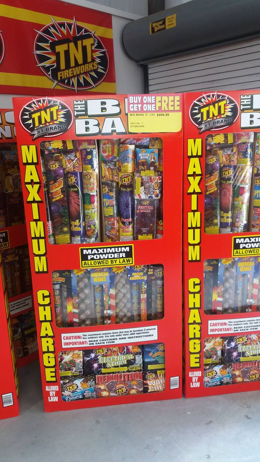 TNT Fireworks Supercenter - Philadelphia/Wilmington, 820 Columbia Ave