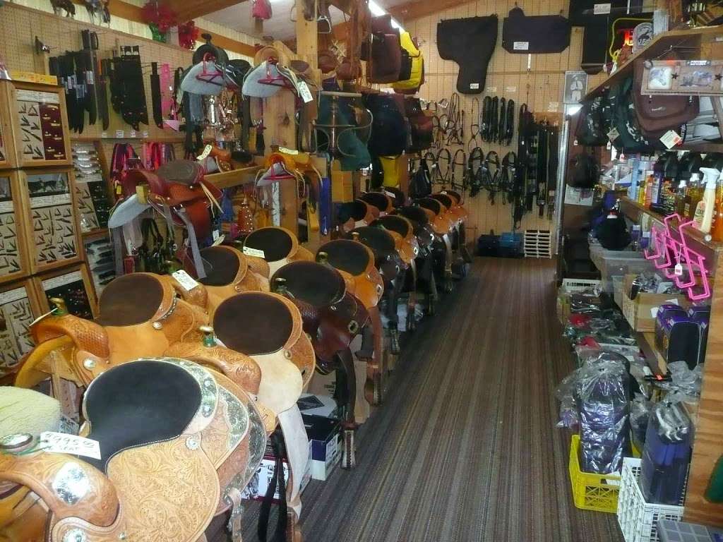 Ruffs Saddle Shop | Photo 2 of 10 | Address: 20747 Wiygul Rd, Umatilla, FL 32784, USA | Phone: (352) 669-6440