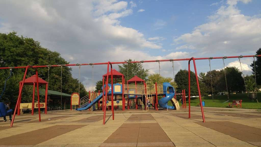 Rhodius Park | 1720 W Wilkins St, Indianapolis, IN 46221, USA | Phone: (317) 327-7191