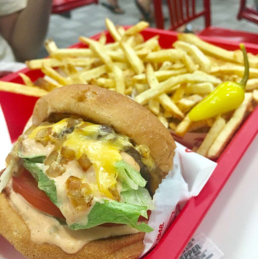 In-N-Out Burger | 13850 Francisquito Ave, Baldwin Park, CA 91706 | Phone: (800) 786-1000