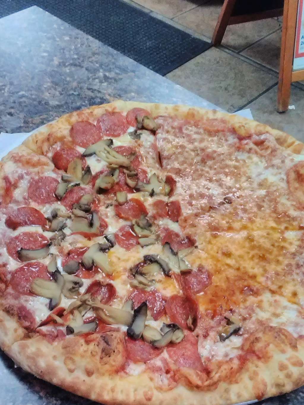 Slices Pizzeria | 549 Baltimore Pike, Bel Air, MD 21014, USA | Phone: (410) 838-3616