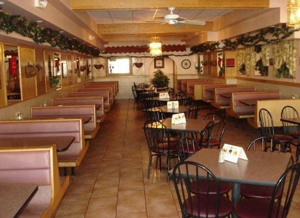 Franks Trattoria | 1365, 80 Main St, Hackettstown, NJ 07840, USA | Phone: (908) 852-2405