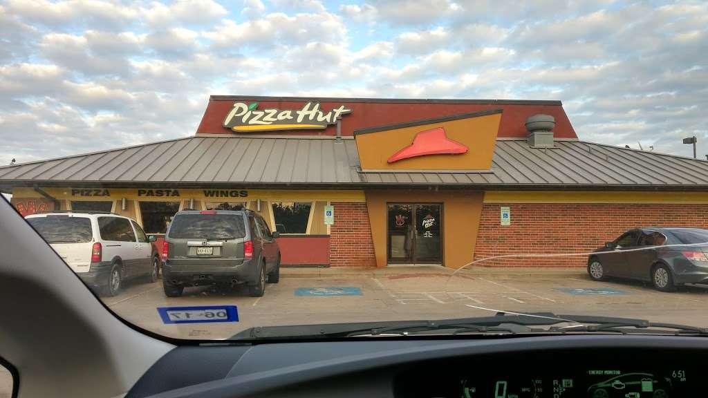 Pizza Hut | 637 Hwy 290 E, Hempstead, TX 77445, USA | Phone: (979) 826-8001