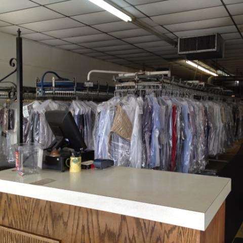 Freemans Village Cleaners | 718 N Buckner Blvd, Dallas, TX 75218, USA | Phone: (214) 328-7817