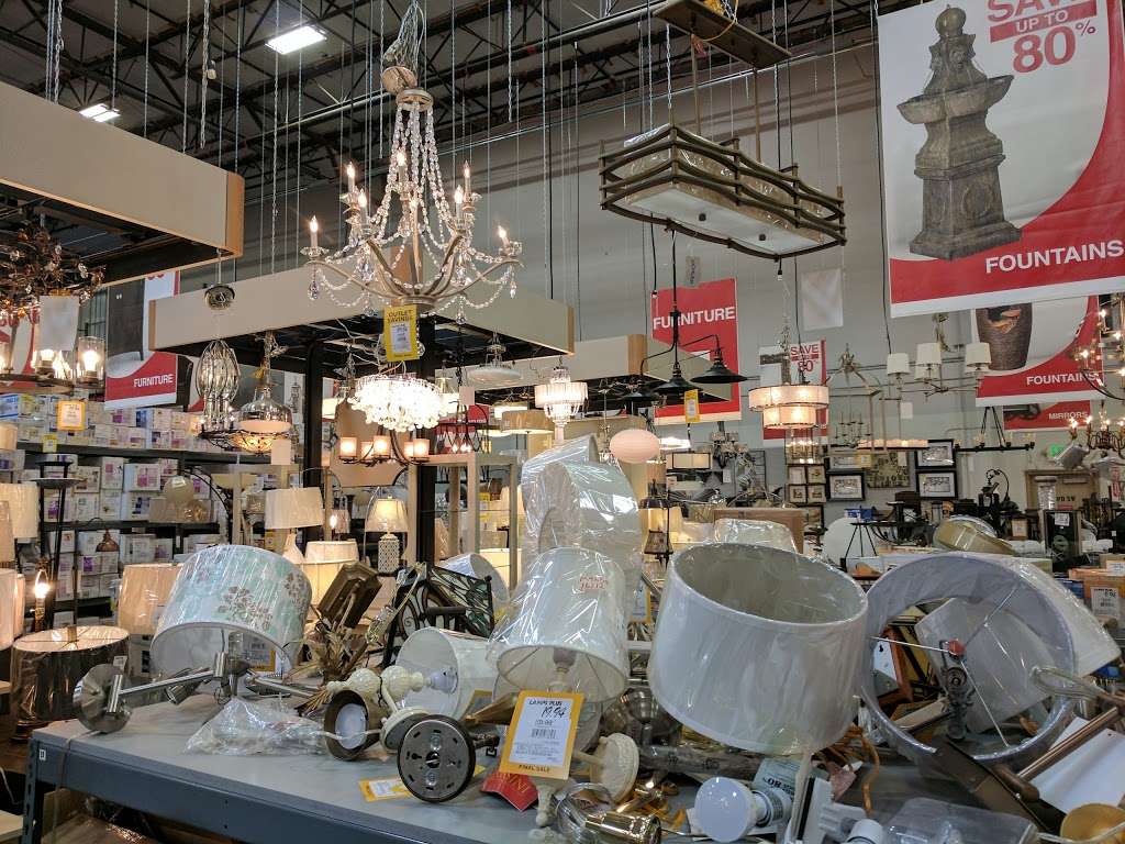 Lamps Plus | 9425 California St, Redlands, CA 92374, USA | Phone: (909) 801-5333