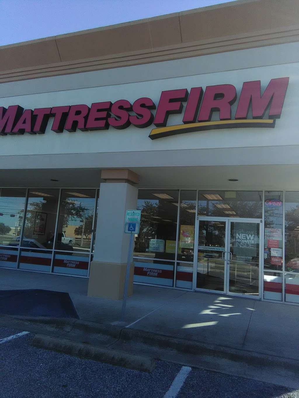 Mattress Firm North Baytown | 6560 Garth Rd Ste 300, Baytown, TX 77521, USA | Phone: (281) 421-8222