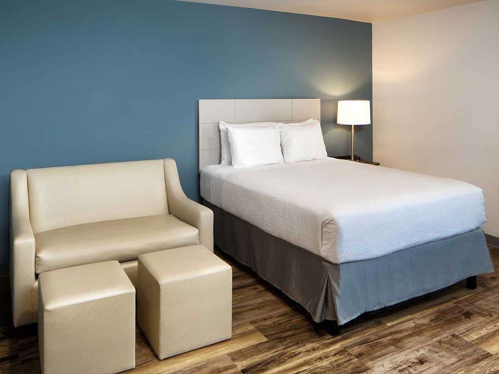 WoodSpring Suites Signature Houston IAH Airport | 18028 Highway 59 N, Humble, TX 77396 | Phone: (832) 960-7133