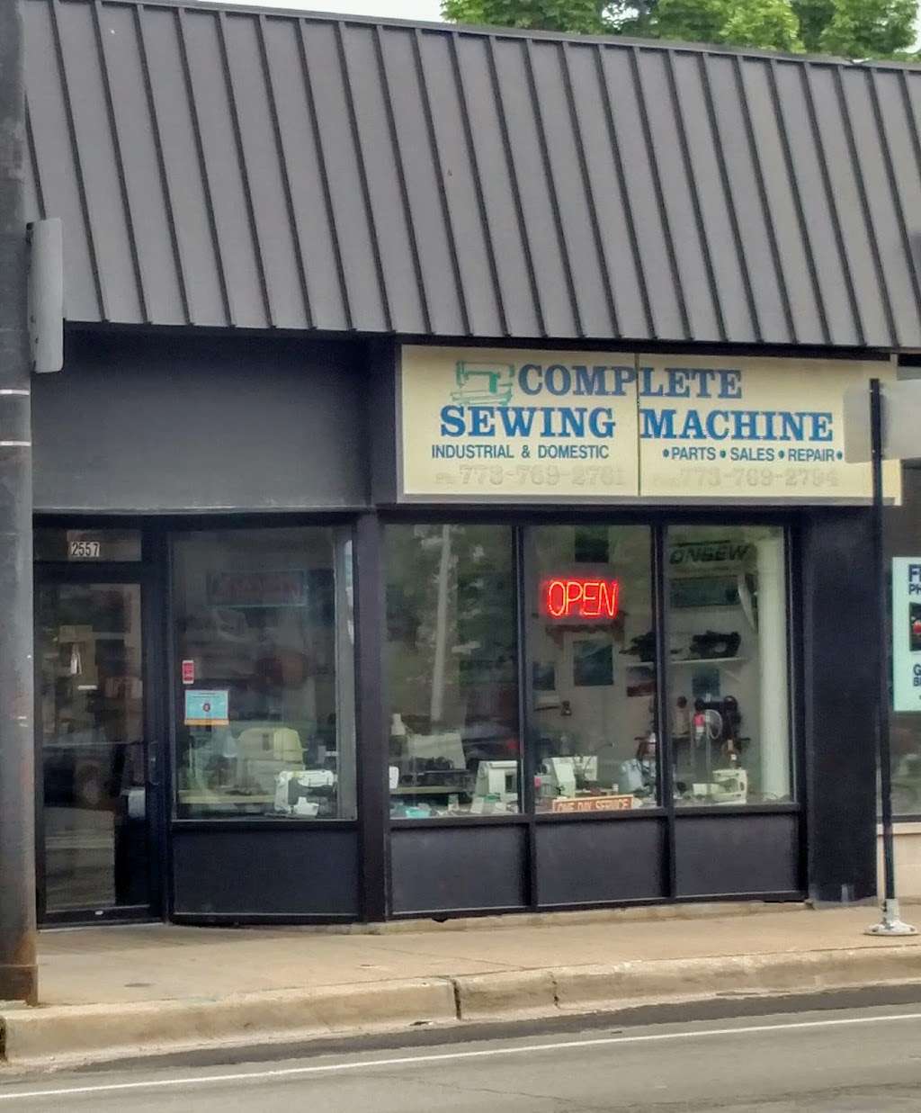 Complete Sewing Machine | 2557 W Lawrence Ave, Chicago, IL 60625, USA | Phone: (773) 769-2761