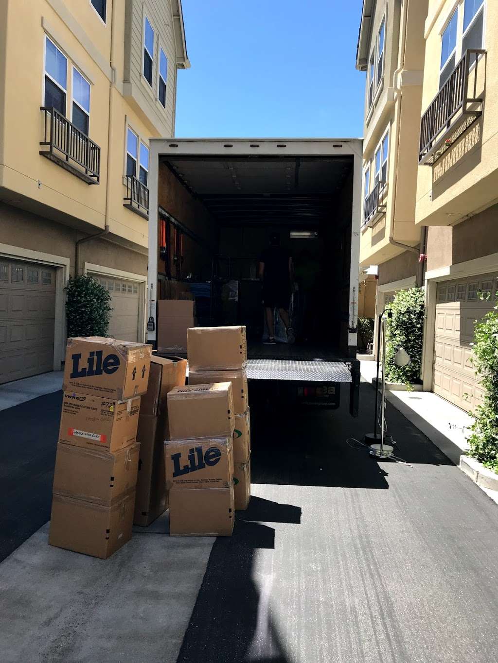 Flex Movers | 83R Walter St, San Francisco, CA 94114, USA | Phone: (415) 602-4833