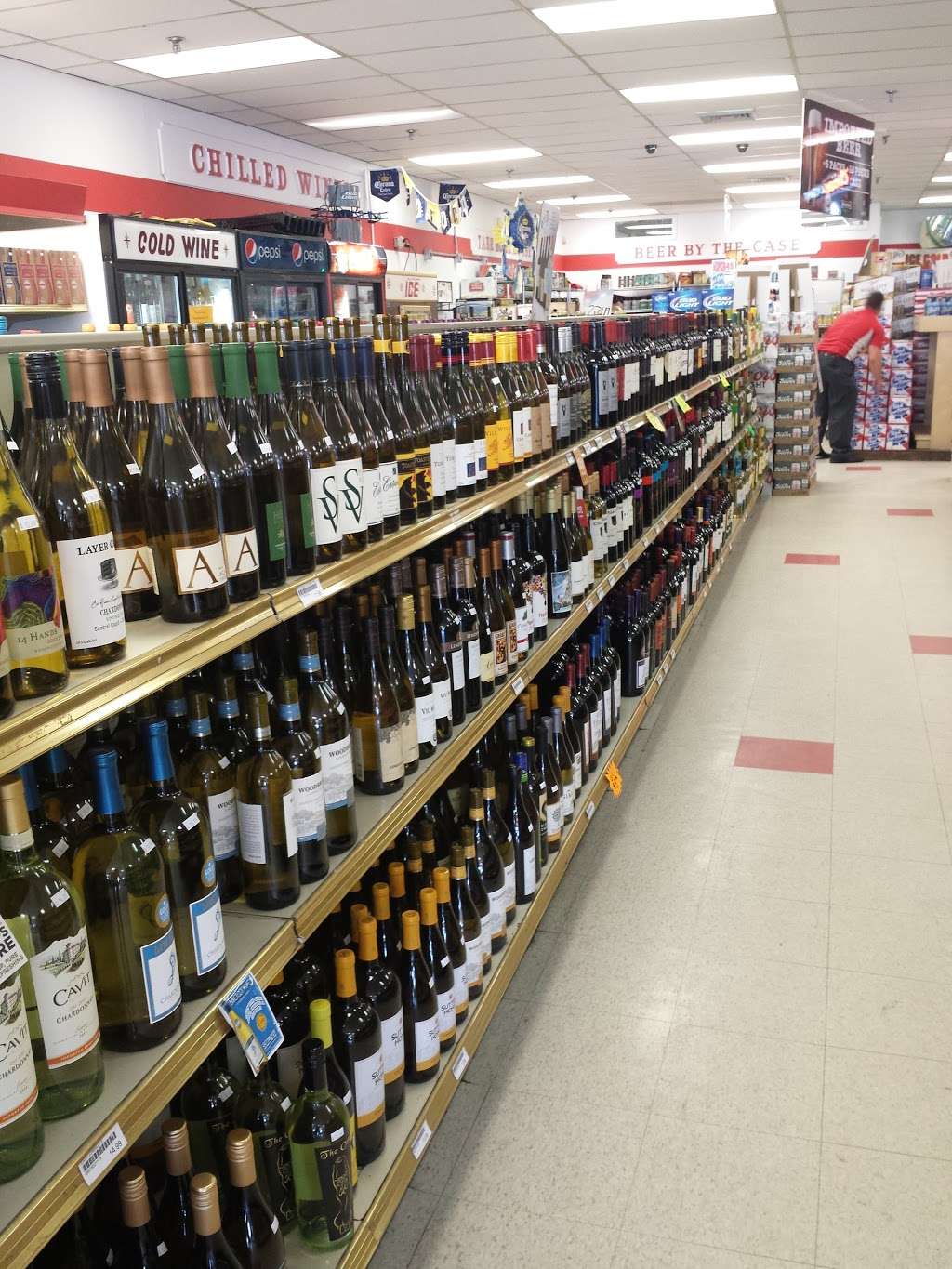 Whitman Liquors | 682 Bedford St, Whitman, MA 02382, USA | Phone: (781) 447-4121