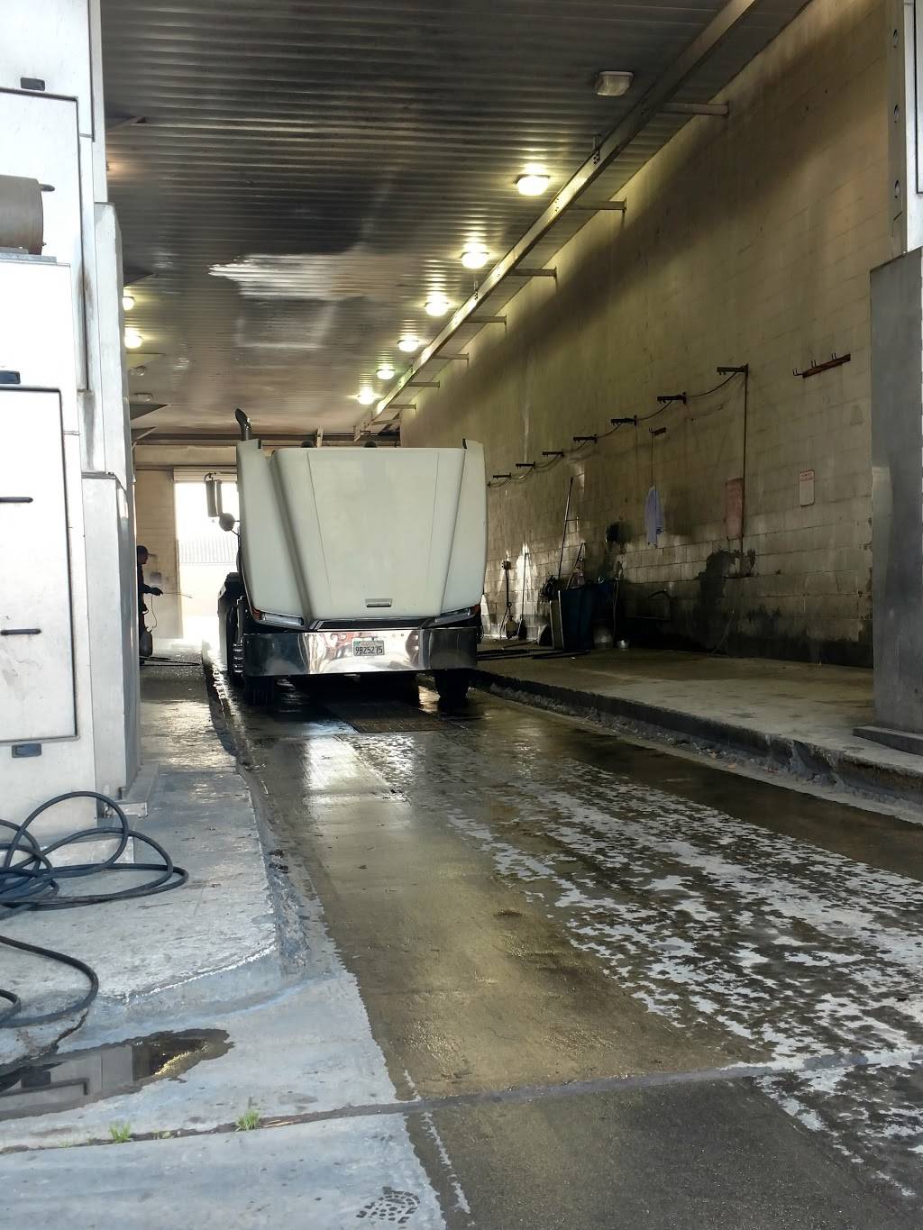 Pauls Truck Wash | 1524 S Fresno Ave, Stockton, CA 95206, USA | Phone: (209) 948-4451