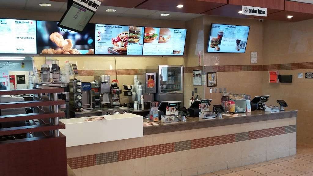 McDonalds | 3500 A Russell Rd, Quantico, VA 22134 | Phone: (703) 221-0410