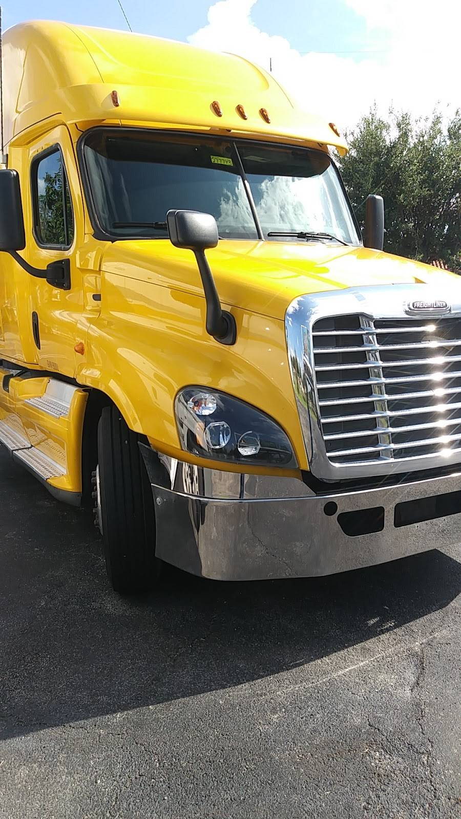 Elite Truck and Trailer | 2653 NW 106th St, Miami, FL 33147, USA | Phone: (786) 431-1923