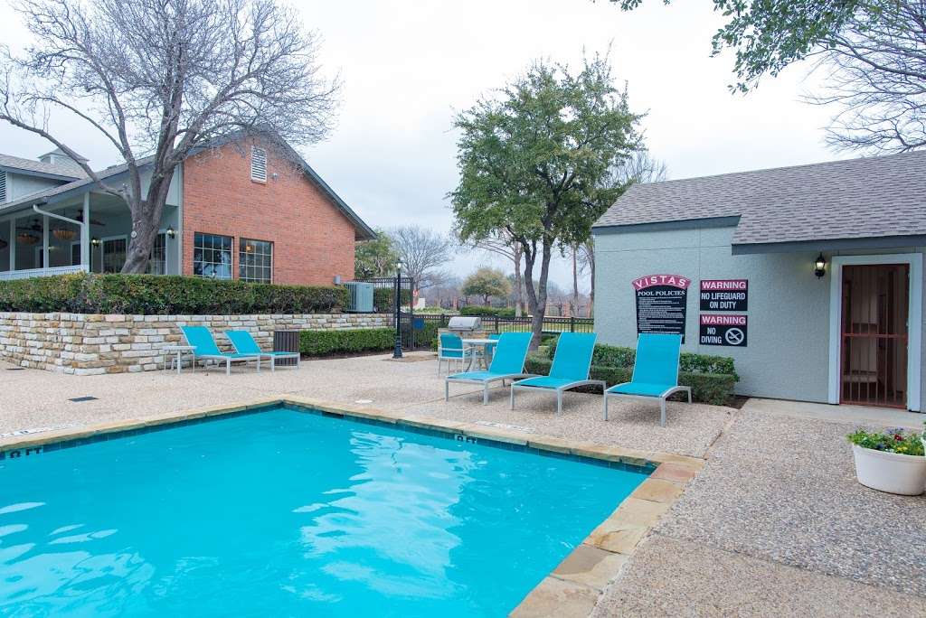 Vistas at Hackberry Creek | 2527 W Royal Ln, Irving, TX 75063, USA | Phone: (972) 556-0580