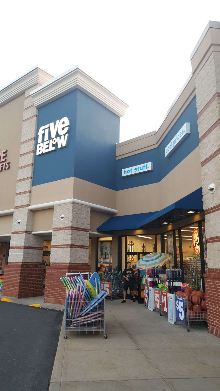 Five Below | 15 U.S. 9, Manalapan Township, NJ 07726, USA | Phone: (732) 577-0326