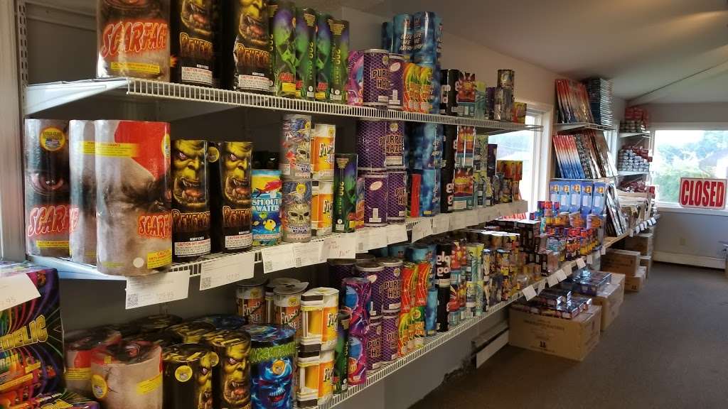 The Fireworks Superstore | 5461 PA-115, Blakeslee, PA 18610 | Phone: (570) 643-7625