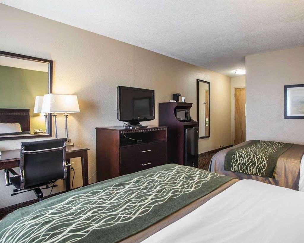 Quality Inn Belton - Kansas City South | 17205 US-71, Belton, MO 64012, USA | Phone: (816) 322-8700