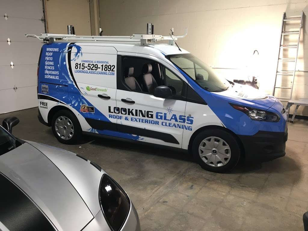 The Graphics Company...Vehicle Wraps, Banners, Signs and more | 1401 N Delany Rd, Gurnee, IL 60031 | Phone: (847) 543-0297