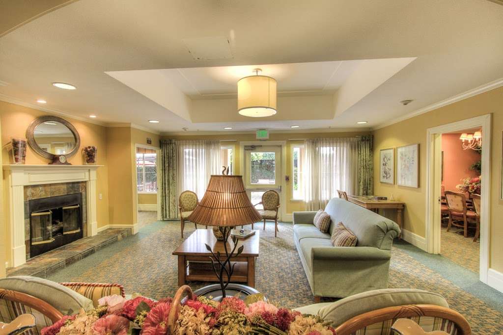 Pacifica Senior Living Union City | 33883 Alvarado-Niles Rd, Union City, CA 94587, USA | Phone: (510) 279-8114