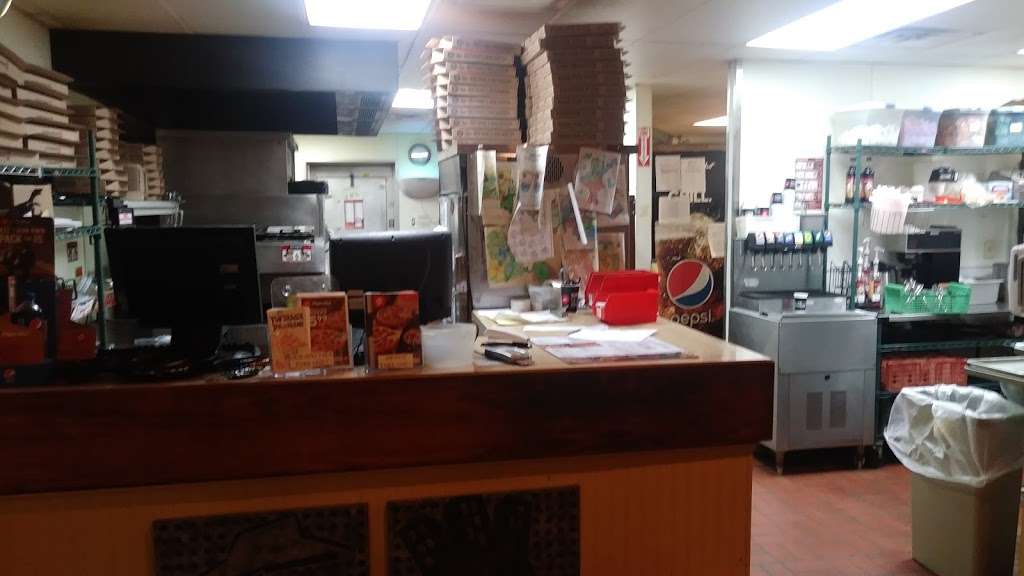 Pizza Hut | 2920 Penn Ave, West Lawn, PA 19609, USA | Phone: (610) 678-8401