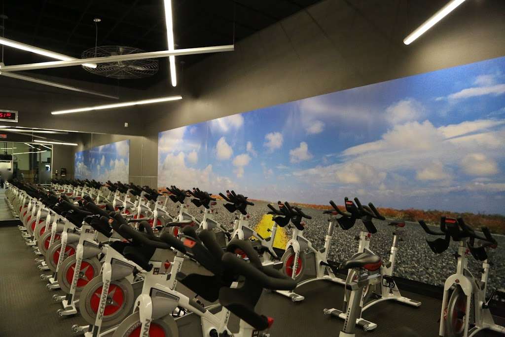24 Hour Fitness Super Sport Club | 5270 West Grand Parkway South, Richmond, TX 77406 | Phone: (832) 586-7129